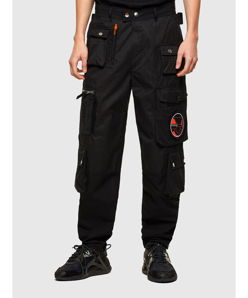 DIESEL（ディーゼル）の「メンズ パンツ ミックスマテリアル カーゴパンツ パッチ マルチポケット（その他パンツ・メンズ・ブラック/カーキ・32inch/30inch/28inch/34inch/36inch）」の9枚目の写真