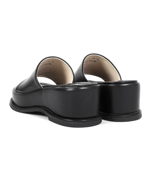 Figments（フィグメンツ）の「ボリュームサンダル（サンダル・レディース・ブラック/グリーン・SMALL/MEDIUM）」の5枚目の写真