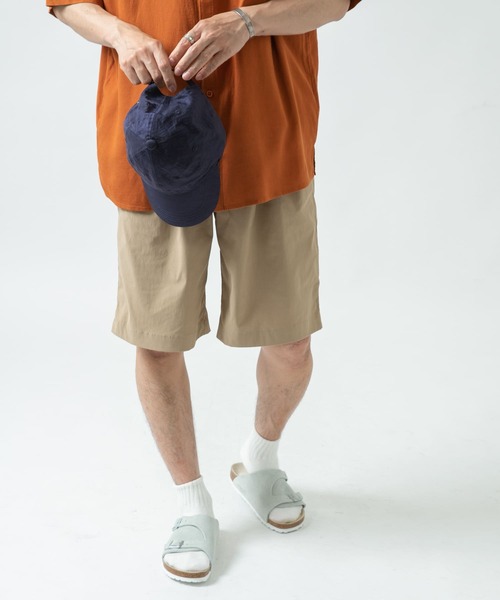 ITEMS URBANRESEARCH（アイテムズ アーバンリサーチ）の「『セットアップ着用可能』ナイロンストレッチタイプライターEASYショーツ（その他パンツ・メンズ・ブラック/グレー/ベージュ・MEDIUM/LARGE）」の3枚目の写真