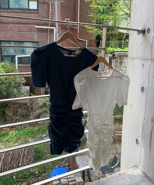 merongshop（メロンショップ）の「MERONGSHOP パフ袖シャーリングワンピース（ワンピース・レディース・ホワイト・FREE）」の10枚目の写真