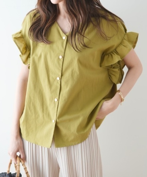 Futier land（フューティアランド）の「フリル袖Ｖネックブラウス（シャツ/ブラウス・レディース・ホワイト/グリーン系その他/ラベンダー/オレンジ/ブラック/ライトベージュ/ピンク・FREE）」の4枚目の写真