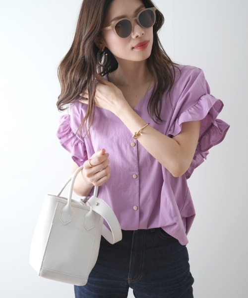 Futier land（フューティアランド）の「フリル袖Ｖネックブラウス（シャツ/ブラウス・レディース・ホワイト/グリーン系その他/ラベンダー/オレンジ/ブラック/ライトベージュ/ピンク・FREE）」の16枚目の写真