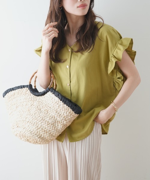 Futier land（フューティアランド）の「フリル袖Ｖネックブラウス（シャツ/ブラウス・レディース・ホワイト/グリーン系その他/ラベンダー/オレンジ/ブラック/ライトベージュ/ピンク・FREE）」の17枚目の写真