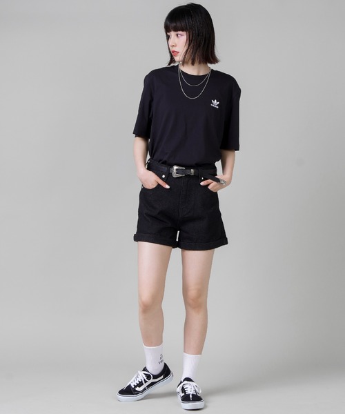 adidas（アディダス）の「【adidas / アディダス】ワンポイントロゴ Tシャツ（Tシャツ/カットソー・レディース・ホワイト/ブラック/ベージュ・M/L）」の8枚目の写真