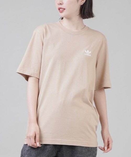 adidas（アディダス）の「【adidas / アディダス】ワンポイントロゴ Tシャツ（Tシャツ/カットソー・レディース・ホワイト/ブラック/ベージュ・M/L）」の18枚目の写真