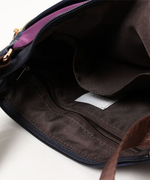 SAC（サック）の「撥水ポリエステルバイカラー　ショルダーバッグ  Happy&Sac（ショルダーバッグ・レディース・ブラック/ネイビー/グレー/カーキ・FREE）」の7枚目の写真