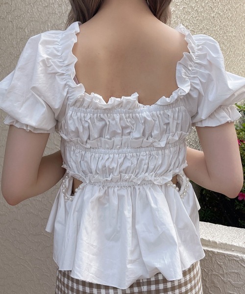 Crea Titty Co Petit ウエストチャームシャーリングトップス