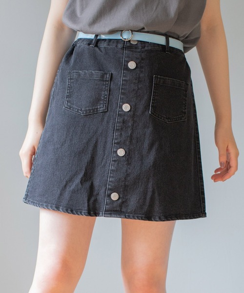 repipi armario（レピピ アルマリオ）の「マエボタンストレッチスカパン（スカート・キッズ・ホワイト/チャコールグレー/ベージュ/ミント/ラベンダー/ブルー/シルバー/ピンク/サックスブルー・SMALL/MEDIUM/LARGE）」の3枚目の写真