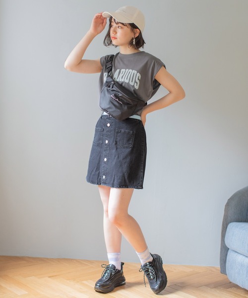 repipi armario（レピピ アルマリオ）の「マエボタンストレッチスカパン（スカート・キッズ・ホワイト/チャコールグレー/ベージュ/ミント/ラベンダー/ブルー/シルバー/ピンク/サックスブルー・SMALL/MEDIUM/LARGE）」の16枚目の写真