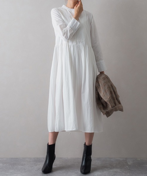 Pierrot(ピエロ)の「ギャザー切り替えワンピース(ワンピース・レディース・ブラック/オフホワイト・L/M)」の12枚目の写真