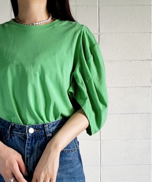 me+em select（ミームセレクト）の「ボリュームスリーブカラートップス【数量限定販売】（Tシャツ/カットソー・レディース・ブラック/パープル/グリーン・FREE）」の10枚目の写真