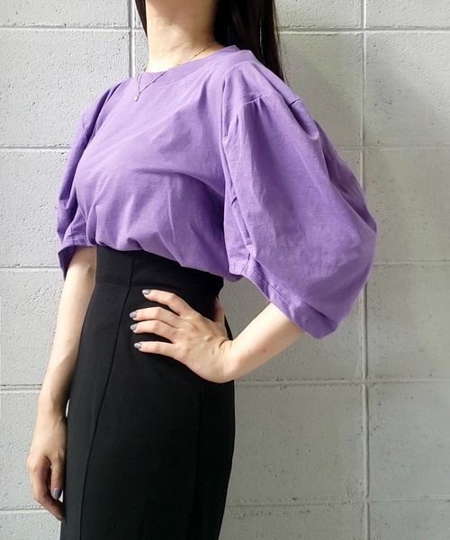 me+em select（ミームセレクト）の「ボリュームスリーブカラートップス【数量限定販売】（Tシャツ/カットソー・レディース・ブラック/パープル/グリーン・FREE）」の6枚目の写真