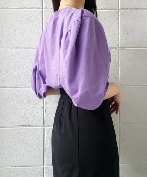 me+em select（ミームセレクト）の「ボリュームスリーブカラートップス【数量限定販売】（Tシャツ/カットソー・レディース・ブラック/パープル/グリーン・FREE）」の4枚目の写真