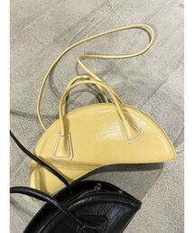 セミサークルバッグ