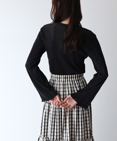 BLUEEAST(ブルーイースト)の「《新色追加》フレアスリーブ ランダムミニプリーツメローブラウス(Tシャツ/カットソー・レディース・ブラック/チャコールグレー/ブルーグレー/ベージュ/グリーン/アイボリー/ピンク/ピンクベージュ・MEDIUM)」の14枚目の写真