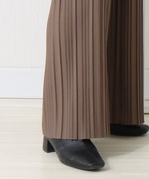 libelle more（リベル モア）の「カットツイル　ボックスプリーツパンツ（その他パンツ・レディース・ライトカーキ/ブラック/カーキ/イエロー・M/L）」の15枚目の写真