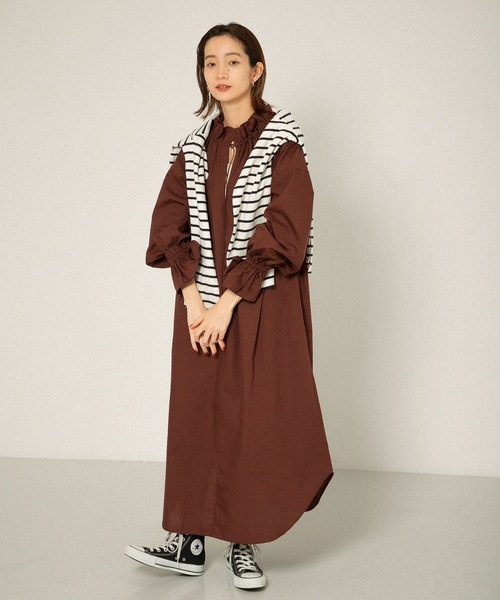 KBF(ケイビーエフ)の「2WAYフリルカラーワンピース(ワンピース・レディース・アイボリー/ブラウン/ブルー・ONE)」の16枚目の写真