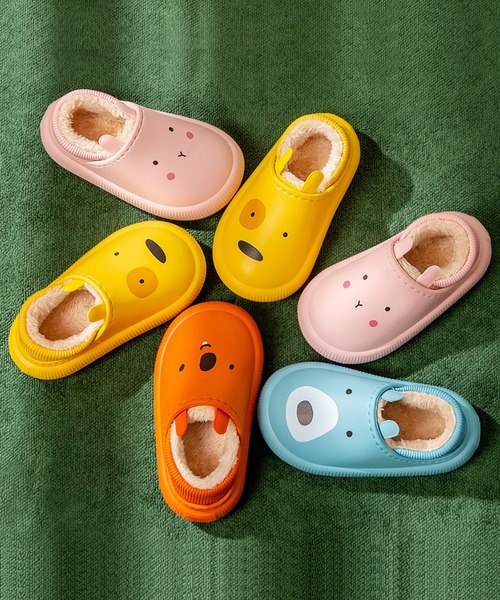 aimoha(アイモハ)の「【aimoha-KIDS-】【定番】激かわいいアニマルシリーズ 暖かい裏フリースルームシューズ(ルームシューズ/スリッパ・キッズ・ブルー/オレンジ/イエロー/ピンク・19/17/21/18/16/20/22)」の9枚目の写真