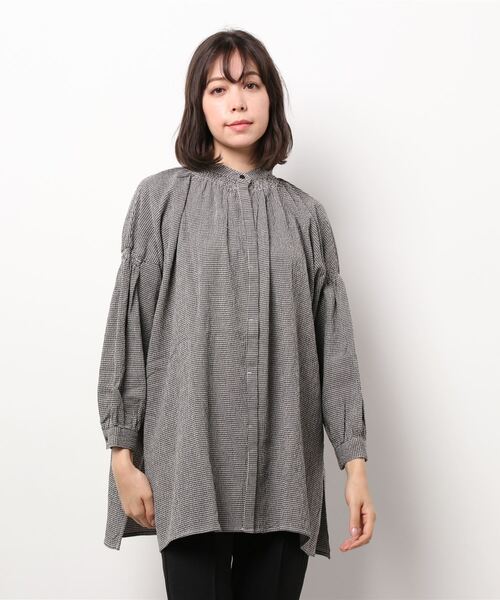 Samansa Mos2（サマンサ モスモス）の「シャーリング比翼チュニック（シャツ/ブラウス・レディース・ブラック/ブラウン/マスタード/キナリ・ﾌﾘ-）」の7枚目の写真