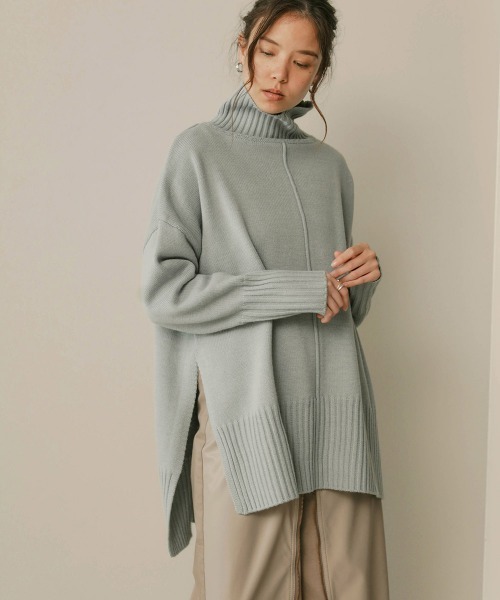 Bou Jeloud（ブージュルード）の「ウォッシャブルセンターラインハイネックロングニット（ニット/セーター・レディース・ブラック/サックスブルー/ライトカーキ/キャメル・FREE）」の3枚目の写真