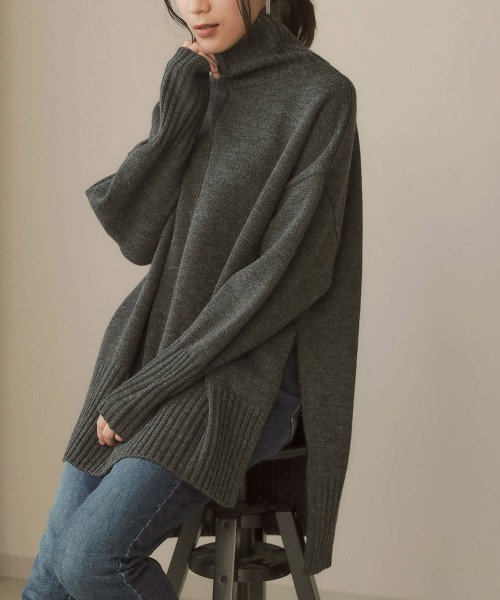 Bou Jeloud（ブージュルード）の「ウォッシャブルセンターラインハイネックロングニット（ニット/セーター・レディース・ブラック/サックスブルー/ライトカーキ/キャメル・FREE）」の2枚目の写真