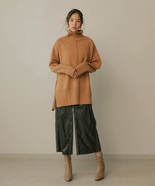 Bou Jeloud（ブージュルード）の「ウォッシャブルセンターラインハイネックロングニット（ニット/セーター・レディース・ブラック/サックスブルー/ライトカーキ/キャメル・FREE）」の21枚目の写真