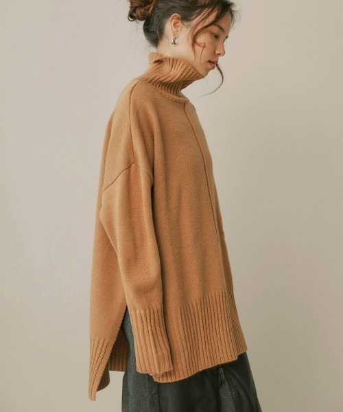 Bou Jeloud（ブージュルード）の「ウォッシャブルセンターラインハイネックロングニット（ニット/セーター・レディース・ブラック/サックスブルー/ライトカーキ/キャメル・FREE）」の14枚目の写真