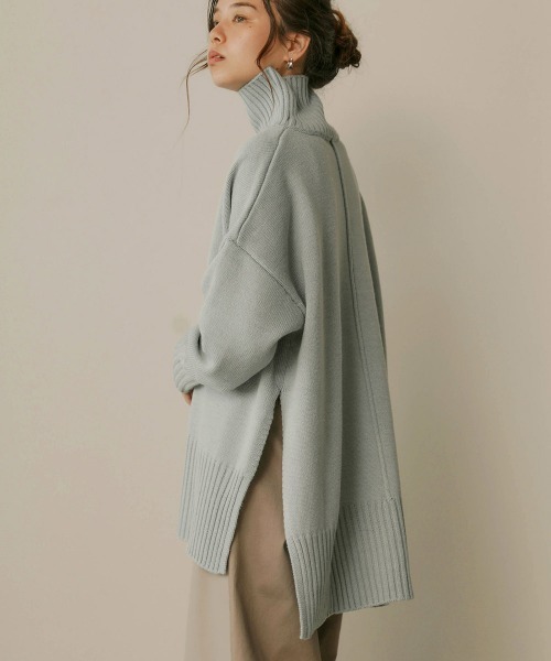 Bou Jeloud（ブージュルード）の「ウォッシャブルセンターラインハイネックロングニット（ニット/セーター・レディース・ブラック/サックスブルー/ライトカーキ/キャメル・FREE）」の6枚目の写真