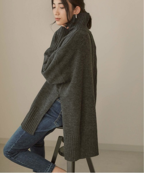 Bou Jeloud（ブージュルード）の「ウォッシャブルセンターラインハイネックロングニット（ニット/セーター・レディース・ブラック/サックスブルー/ライトカーキ/キャメル・FREE）」の16枚目の写真