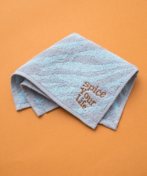 Kastane（カスタネ）の「【Spice Your Life】ZEBRAハンドタオル（ハンカチ/ハンドタオル・レディース・レッド/ブルー/ベージュ・FREE）」の3枚目の写真