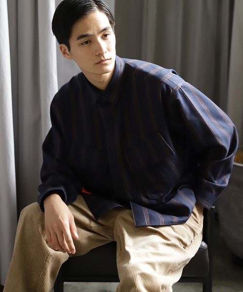 niko and...（ニコアンド）の「柄ファティーグポケットシャツ（シャツ/ブラウス・メンズ・ネイビー/ブラウン/アイボリー・MEDIUM/LARGE）」の3枚目の写真