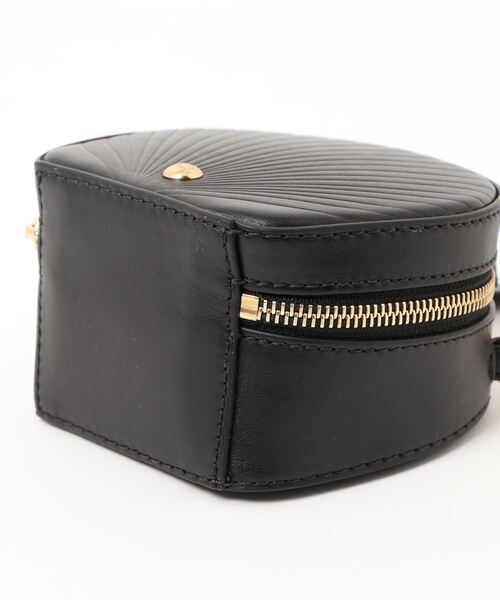 SEE BY CHLOE(シーバイクロエ)の「SHELL / ミニバッグ シェルミニクロスボディバッグ MINI CROSSBODY(ショルダーバッグ・レディース・ブラック・FREE)」の3枚目の写真