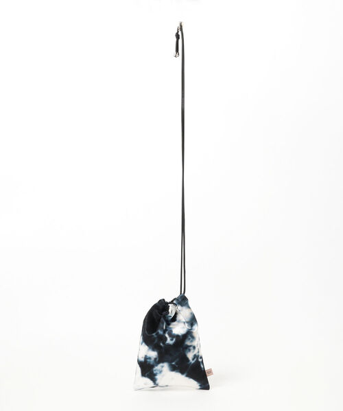 BEAMS LIGHTS(ビームスライツ)の「BEAMS LIGHTS / サテン 巾着 ショルダーバッグ(ショルダーバッグ・メンズ・ネイビー/ブラウン・ONE SIZE)」の12枚目の写真