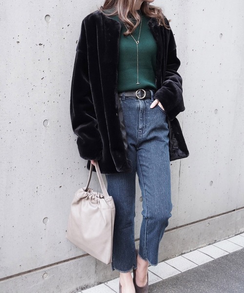 Fizz（フィズ）の「【Fizz/フィズ】　フェイクファーノーカラーミディ丈コート（ノーカラーコート・レディース・ブラック/ベージュ/グレイッシュベージュ/モカ/アイボリー・M）」の6枚目の写真