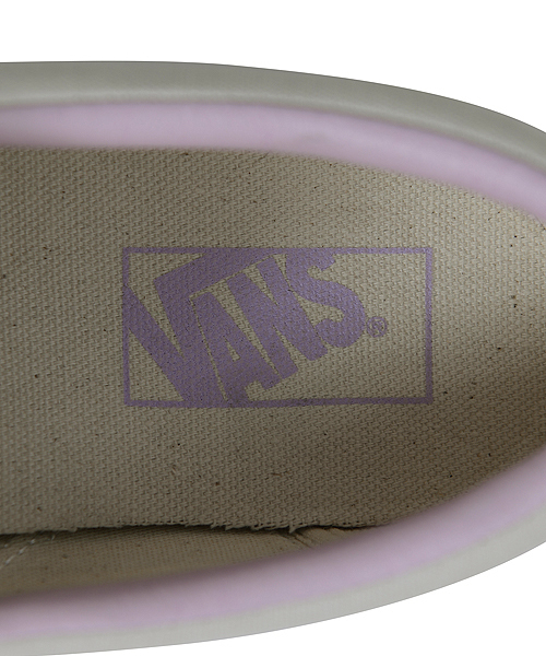 VANS(バンズ)の「MILKFEDxVANS SLIP ON (VANS/ヴァンズ/スリッポン)(スニーカー・レディース・ホワイト・23.5cm/27cm/27.5cm/26.5cm/23cm/24.5cm/24cm/28cm/25cm)」の6枚目の写真