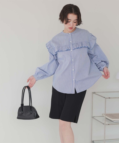 titivate（ティティベイト）の「ボリュームスリーブフリルブラウス（シャツ/ブラウス・レディース・ブルー系その他/グリーン系その他/オフホワイト/ラベンダー/ブラック/イエロー系その他/ブラック系その他・S/M）」の13枚目の写真