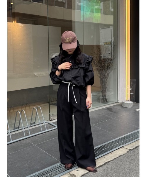 titivate（ティティベイト）の「ボリュームスリーブフリルブラウス（シャツ/ブラウス・レディース・ブルー系その他/グリーン系その他/オフホワイト/ラベンダー/ブラック/イエロー系その他/ブラック系その他・S/M）」の10枚目の写真