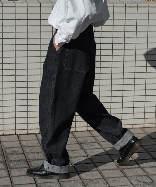 kutir(クティール)の「ルーズストレートデニムパンツ(その他パンツ・メンズ・ブラック/インディゴブルー・SMALL/MEDIUM/LARGE)」の5枚目の写真
