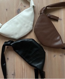 croissant shoulder bag / クロワッサンショルダーバッグ