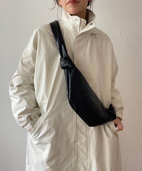 wee9s（ウィークス）の「croissant shoulder bag / クロワッサンショルダーバッグ（ショルダーバッグ・レディース・ブラック/ブラウン/アイボリー・FREE）」の11枚目の写真