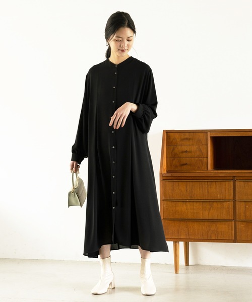 GeeRA(ジーラ)の「バックプリーツシャツワンピース(シャツワンピース・レディース・ブラック/ベージュ・MEDIUM/LARGE)」の17枚目の写真
