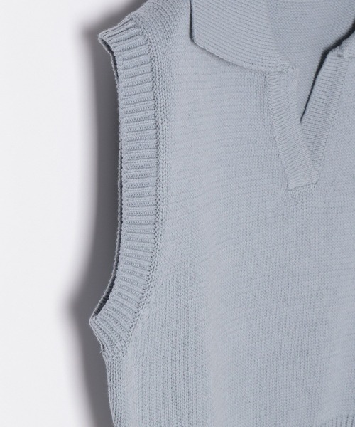 Heather(ヘザー)の「キーネックコンパクトベスト 271821(ベスト・レディース・オフホワイト/ブラック×ホワイト/ブルー・FREE)」の6枚目の写真