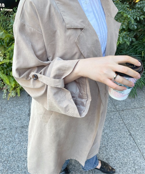 Meli rich(メリーリッチ)の「こなれ感をプラス。ダブルボタントレンチコート(トレンチコート・レディース・ベージュ/ネイビー/グレー/ピンクベージュ・MEDIUM/LARGE)」の8枚目の写真