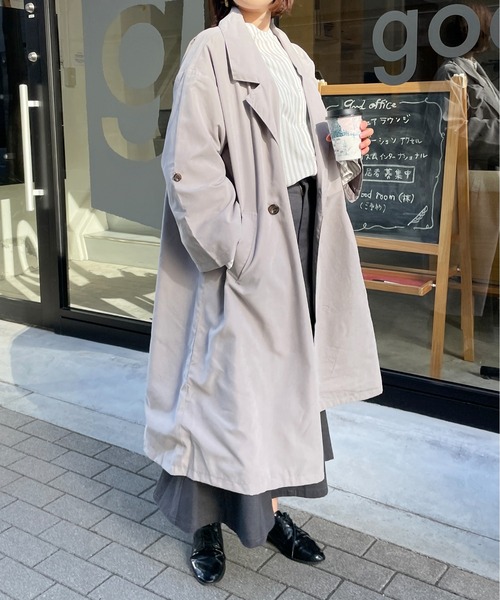 Meli rich(メリーリッチ)の「こなれ感をプラス。ダブルボタントレンチコート(トレンチコート・レディース・ベージュ/ネイビー/グレー/ピンクベージュ・MEDIUM/LARGE)」の19枚目の写真