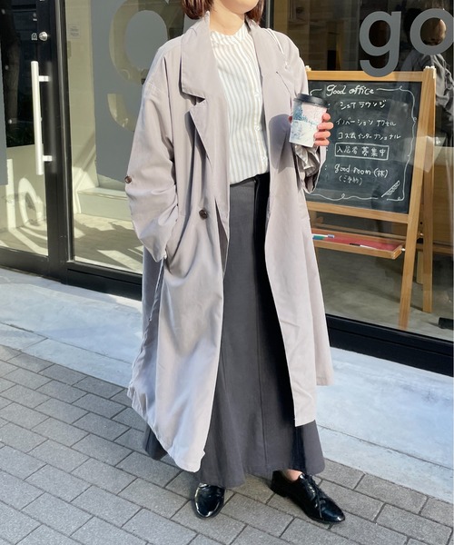 Meli rich(メリーリッチ)の「こなれ感をプラス。ダブルボタントレンチコート(トレンチコート・レディース・ベージュ/ネイビー/グレー/ピンクベージュ・MEDIUM/LARGE)」の18枚目の写真
