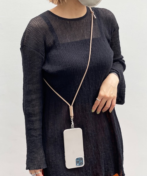Beau're(ヴュレ)の「BEAURE ヴュレ カウレザー モバイルストラップ ショルダー(スマホグッズ・レディース・ホワイト/ブラック/ベージュ/オリーブ/パープル/グレー/シルバー/ネイビー・FREE)」の9枚目の写真
