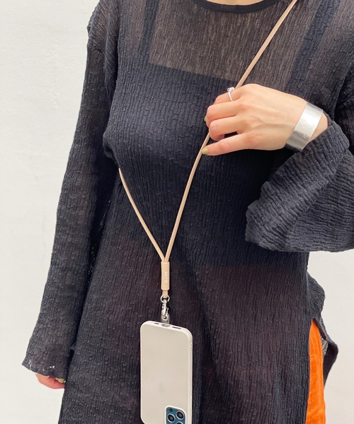 Beau're(ヴュレ)の「BEAURE ヴュレ カウレザー モバイルストラップ ショルダー(スマホグッズ・レディース・ホワイト/ブラック/ベージュ/オリーブ/パープル/グレー/シルバー/ネイビー・FREE)」の10枚目の写真
