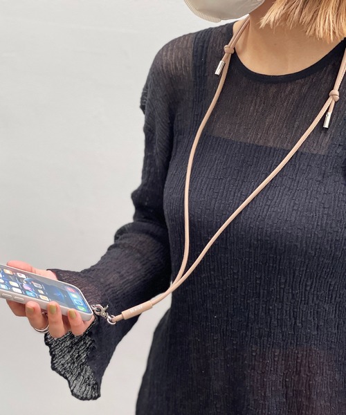 Beau're(ヴュレ)の「BEAURE ヴュレ カウレザー モバイルストラップ ショルダー(スマホグッズ・レディース・ホワイト/ブラック/ベージュ/オリーブ/パープル/グレー/シルバー/ネイビー・FREE)」の12枚目の写真