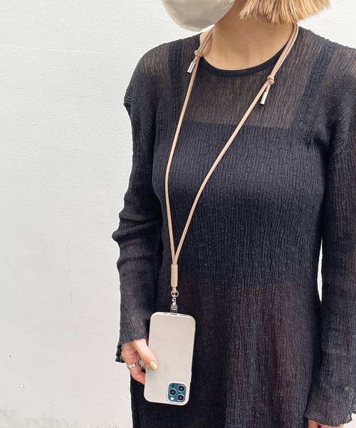 Beau're(ヴュレ)の「BEAURE ヴュレ カウレザー モバイルストラップ ショルダー(スマホグッズ・レディース・ホワイト/ブラック/ベージュ/オリーブ/パープル/グレー/シルバー/ネイビー・FREE)」の13枚目の写真