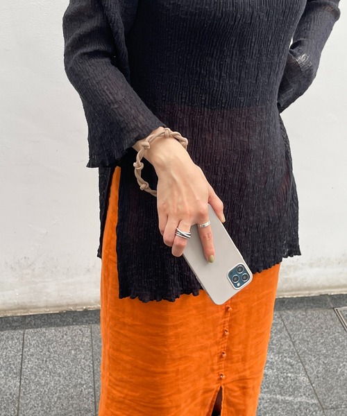Beau're(ヴュレ)の「BEAURE ヴュレ カウレザー モバイルストラップ ショルダー(スマホグッズ・レディース・ホワイト/ブラック/ベージュ/オリーブ/パープル/グレー/シルバー/ネイビー・FREE)」の15枚目の写真